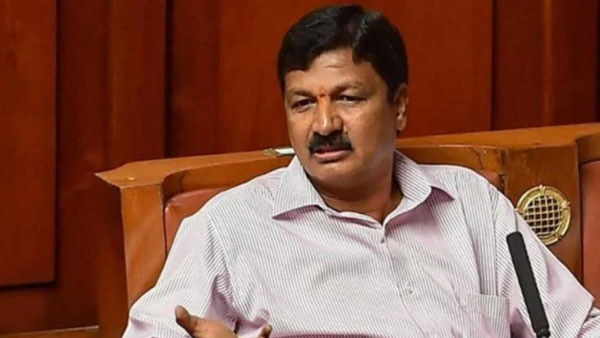 सीएम येदियुरप्पा पर लगाया भ्रष्टाचार का आरोप