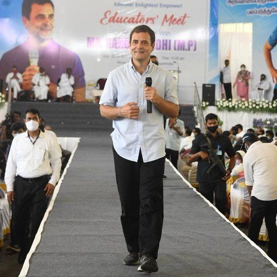 राहुल गाँधी के लिए दक्षिण भारत नया ठिकाना है, या मुश्किल राजनीति से पलायन? राहुल गाँधी के लिए दक्षिण भारत नया ठिकाना है, या मुश्किल राजनीति से पलायन?