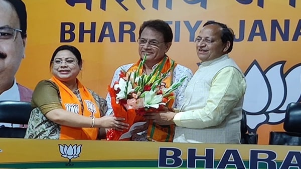 फैंस ने किया अरुण गोविल का स्वागत