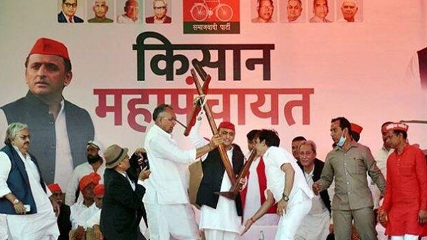 Akhilesh Yadav Akhilesh Yadav