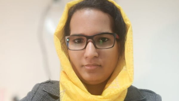 अक्सा ने सेठ जीएस मेडिकल कॉलेज से ही एमडी की डिग्री हासिल की