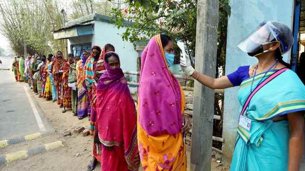 बंगाल में अनुमानों के विपरीत नतीजों का रहा है इतिहास