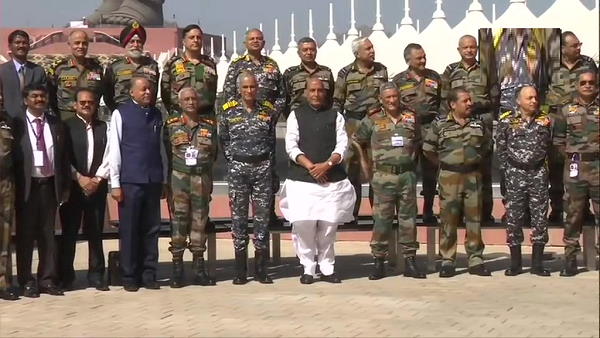 Combined Commanders’ Conference at Kevadia: Rajnath Singh, CDS Bipin Rawat attends it Combined Commanders’ Conference at Kevadia: Rajnath Singh, CDS Bipin Rawat attends it