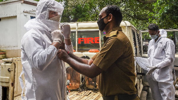 होली पर इकट्ठा होने पर रोक, restrictions in public observations of Holi, Coronavirus, Health Ministry, holi, Union Health Additional Secretary, Shab e Barat, Bihu, Easter, Eid, कोरोना वायरस, स्वास्थ्य मंत्रालय होली पर इकट्ठा होने पर रोक, restrictions in public observations of Holi, Coronavirus, Health Ministry, holi, Union Health Additional Secretary, Shab e Barat, Bihu, Easter, Eid, कोरोना वायरस, स्वास्थ्य मंत्रालय