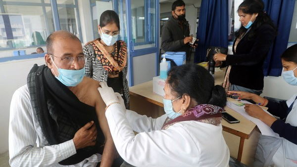 Covid- 19 vaccination camps setup for farmers on Haryana-Delhi border Covid- 19 vaccination camps setup for farmers on Haryana-Delhi border