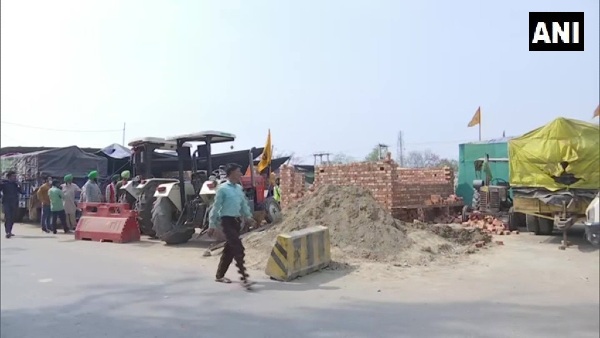 बुजुर्गों और महिलाओं के लिए लगेंगे एसी