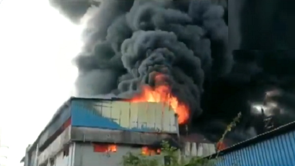 massive fire breaks out today at plastic factory near Asangaon in Thane district of Maharashtra massive fire breaks out today at plastic factory near Asangaon in Thane district of Maharashtra