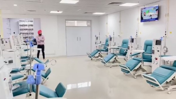 अस्पताल में कोई कैश काउंटर नहीं