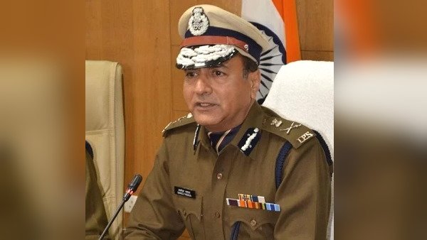 haryana dgp manoj yadav gives good news for SI rank police officers | promotion in Haryana Police haryana dgp manoj yadav gives good news for SI rank police officers | promotion in Haryana Police