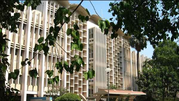 QS World University Rankings 2021:Three IITs of India made it to the top 100 universities of the world,big success to IIT-Bombay, IIT-Delhi and IIT-Madras QS World University Rankings 2021:Three IITs of India made it to the top 100 universities of the world,big success to IIT-Bombay, IIT-Delhi and IIT-Madras