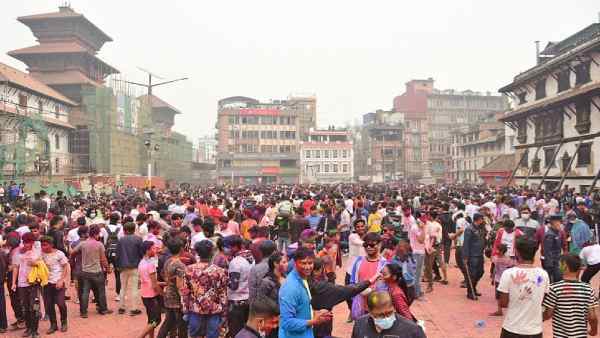 कोविड की वजह से सार्वजनिक होली कार्यक्रमों की है मनाही