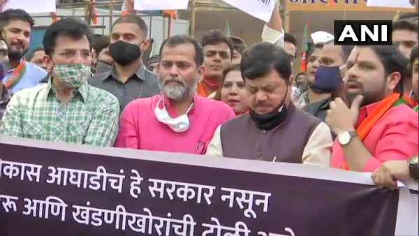 1,500 करोड़ रुपये की उगाही का हिसाब चाहिए- किरीट सोमैया