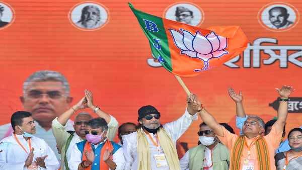 'मिथुनदा' खोल पाएंगे भाजपा की किस्मत का ताला ?