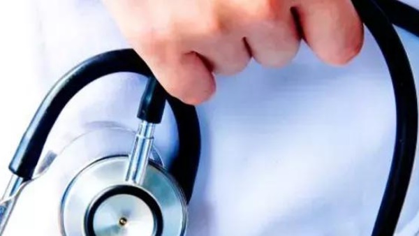 girl died at hospital gate in prayagraj case filed against accused doctor girl died at hospital gate in prayagraj case filed against accused doctor