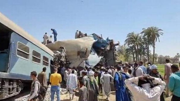 trains collide in Egypt Sohag, train accident in Egypt, मिस्र में ट्रेन हादसा, train accident, Egypt, Sohag, accident, मिस्र, ट्रेन, train trains collide in Egypt Sohag, train accident in Egypt, मिस्र में ट्रेन हादसा, train accident, Egypt, Sohag, accident, मिस्र, ट्रेन, train