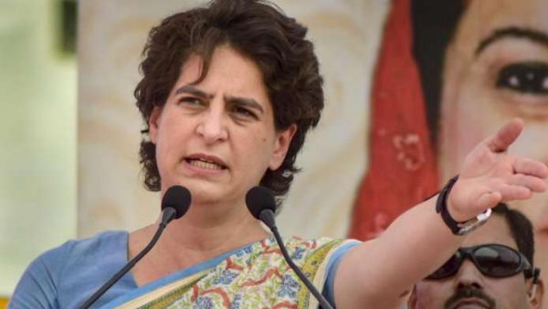 Congress leader Priyanka Gandhi jumped into the ripped jeans controversy Congress leader Priyanka Gandhi jumped into the ripped jeans controversy