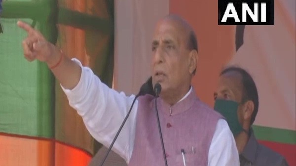 Assam Assembly Election 2021: बोले राजनाथ सिंह- BJP सरकार नॉर्थ-ईस्ट के मान-सम्मान के लिए पूरी तरह प्रतिबद्ध Assam Assembly Election 2021: बोले राजनाथ सिंह- BJP सरकार नॉर्थ-ईस्ट के मान-सम्मान के लिए पूरी तरह प्रतिबद्ध