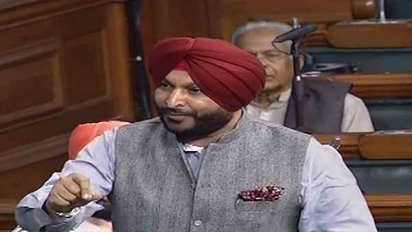 पंजाब के पूर्व सीएम बेअंत सिंह के पोते हैं बिट्टू
