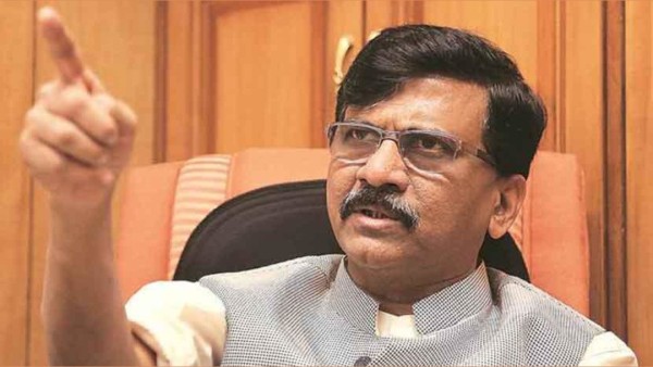 देशद्रोह के ठेकेदारों को लगी फटकार: सामना देशद्रोह के ठेकेदारों को लगी फटकार: सामना