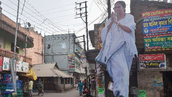 अभिषेक बनर्जी भी थे बैठक में शामिल