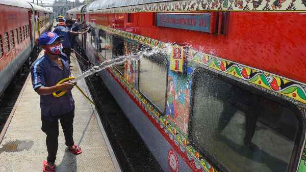 वेस्टर्न रेलवे की कैंसिल ट्रेनों की सूची