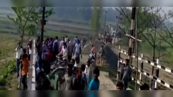 Train Accident today In Bihar: Janki Express clash with JCB Near Nayanagar Samastipur Train Accident today In Bihar: Janki Express clash with JCB Near Nayanagar Samastipur