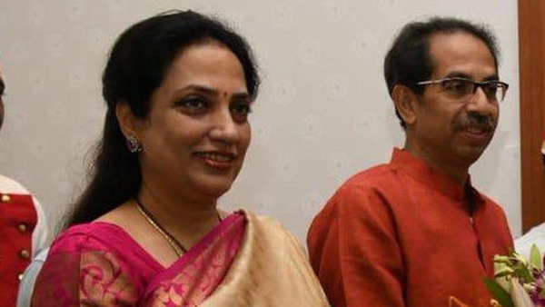 After Aditya Thackeray CM Uddhav wife Rashmi Thackeray is also Coronavirus positive After Aditya Thackeray CM Uddhav wife Rashmi Thackeray is also Coronavirus positive