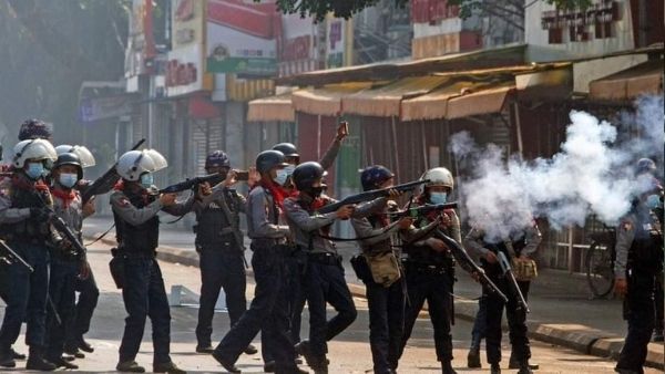 चीन के खिलाफ फूटा गुस्सा