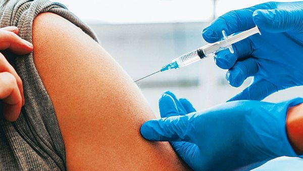 mirzapur 38 year old man dies after two days of getting coronavirus vaccine mirzapur 38 year old man dies after two days of getting coronavirus vaccine