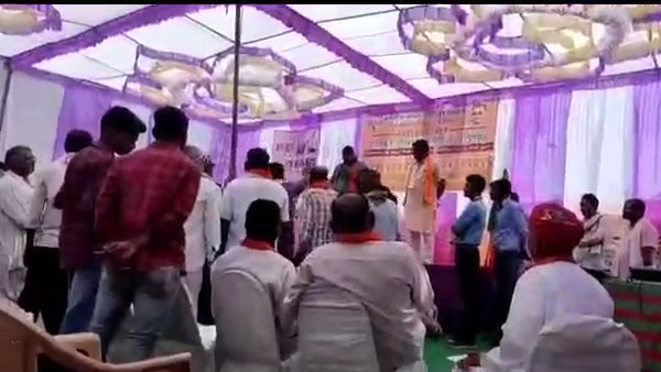 शिकायत करने जयपुर पहुंचीं