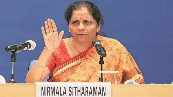 सरकार की इन बजत स्कीम के इंटरेस्ट रेट्स को भी किया गया कम