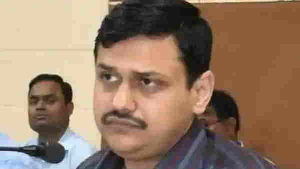 dm kaushal raj sharma said due to lack of oxygen no new covid patient admit in hospital dm kaushal raj sharma said due to lack of oxygen no new covid patient admit in hospital