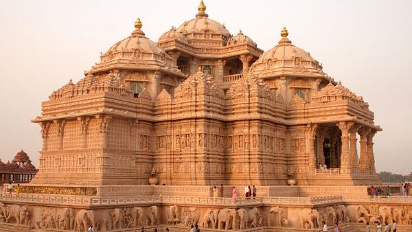 क्या है हमले की स्टोरी?