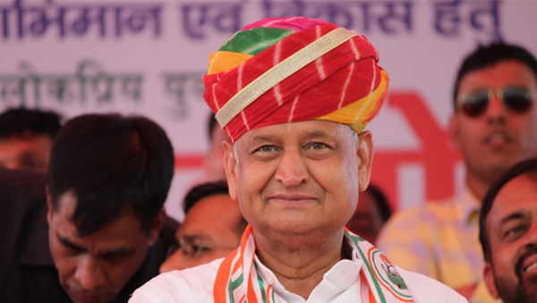Rajasthan CM Ashok Gehlot has targeted the ministers of central and Modi government on lack of vaccine Rajasthan CM Ashok Gehlot has targeted the ministers of central and Modi government on lack of vaccine