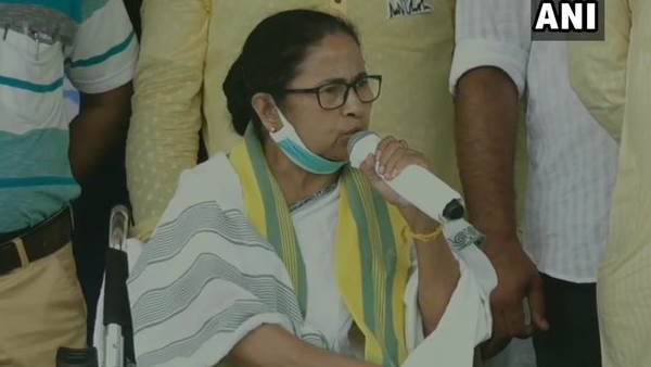 Mamata Banerjee attack Asaduddin Owaisi, Mamata Banerjee in Cooch Behar, west bengal assembly elections 2021, nandigram seat, mamata banerjee, West Bengal, TMC, Cooch Behar, पश्चिम बंगाल चुनाव, ममता बनर्जी, BJP, aimim Mamata Banerjee attack Asaduddin Owaisi, Mamata Banerjee in Cooch Behar, west bengal assembly elections 2021, nandigram seat, mamata banerjee, West Bengal, TMC, Cooch Behar, पश्चिम बंगाल चुनाव, ममता बनर्जी, BJP, aimim