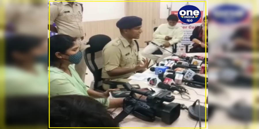 Fraud in the name of getting a job, Bhopal police expose fake call center Fraud in the name of getting a job, Bhopal police expose fake call center