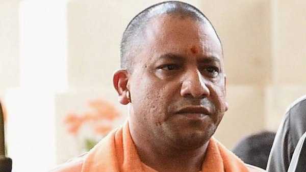 योगी आदित्यनाथ की गाड़ी पर हुआ था हमला