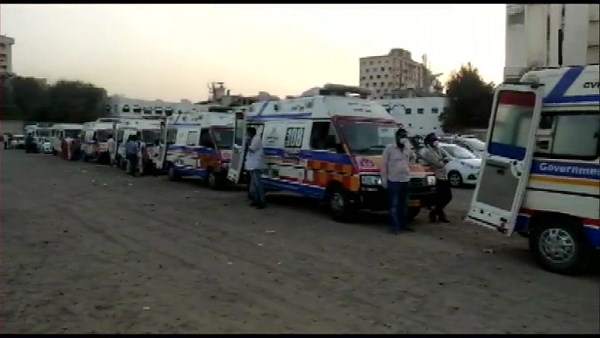 Gujarat COVID 19: Ambulances seen in a long queue outside Civil Hospital in Rajkot Gujarat COVID 19: Ambulances seen in a long queue outside Civil Hospital in Rajkot