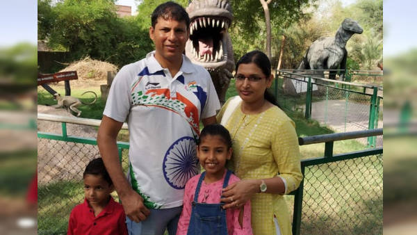देवेन्द्र झाझड़िया का परिवार