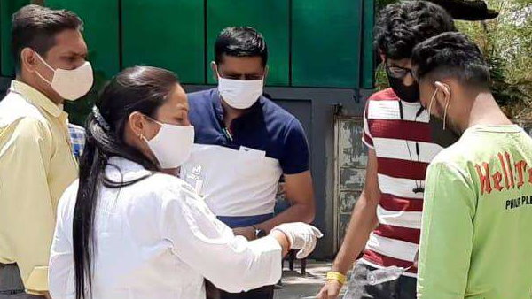 fake sanitizer in vadodara: City police seized Rs 50 Lakhs Fake Sanitizer fake sanitizer in vadodara: City police seized Rs 50 Lakhs Fake Sanitizer