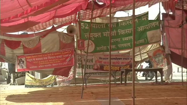 Haryana Farmers protesting in Palwal against Farm Laws, KMP-KGP blocked Haryana Farmers protesting in Palwal against Farm Laws, KMP-KGP blocked