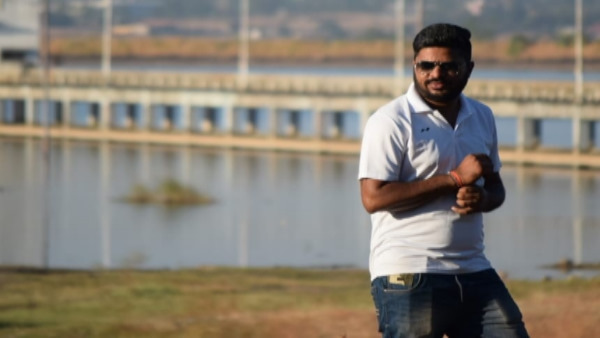 पिता भी रहे चुके हैं इंजीनियर