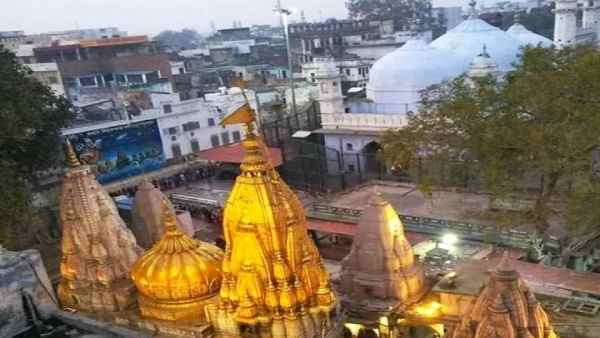 क्या विवादित स्थल पर पहले कोई मंदिर था ?