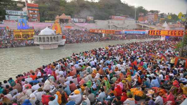 कुंभ मेला में बिना मास्क वालों पर रहती है 'तीसरी आंख' की नजर