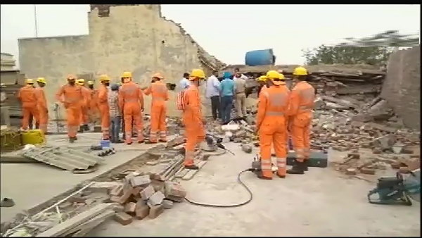 Punjabs Ludhiana factory lintel collapsed in Giaspura Daba, 36 people rescued, one lost life and 10 hospitalised Punjabs Ludhiana factory lintel collapsed in Giaspura Daba, 36 people rescued, one lost life and 10 hospitalised