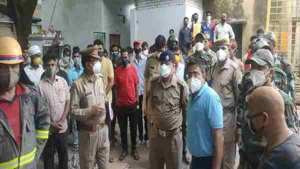 Mirzapur News: Five people belonging to the same family no more after a dilapidated house collapses Mirzapur News: Five people belonging to the same family no more after a dilapidated house collapses