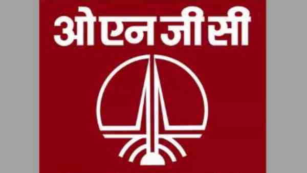 लोगों को रात में जहां-तहां भागना पड़ा