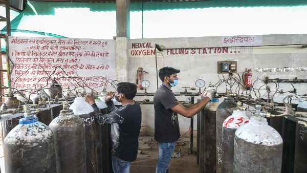 एक दिन में 2,61,500 नए मरीज