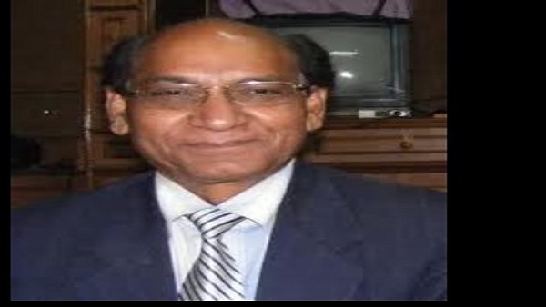 हिंदी के प्रख्यात कवि और गीतकार हैं डॉ कुंअर बेचैन