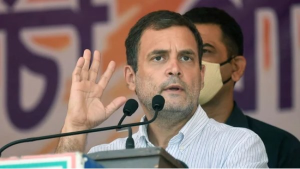 Rahul Gandhi demands centre to transfer money into bank accounts of migrant workers Rahul Gandhi demands centre to transfer money into bank accounts of migrant workers